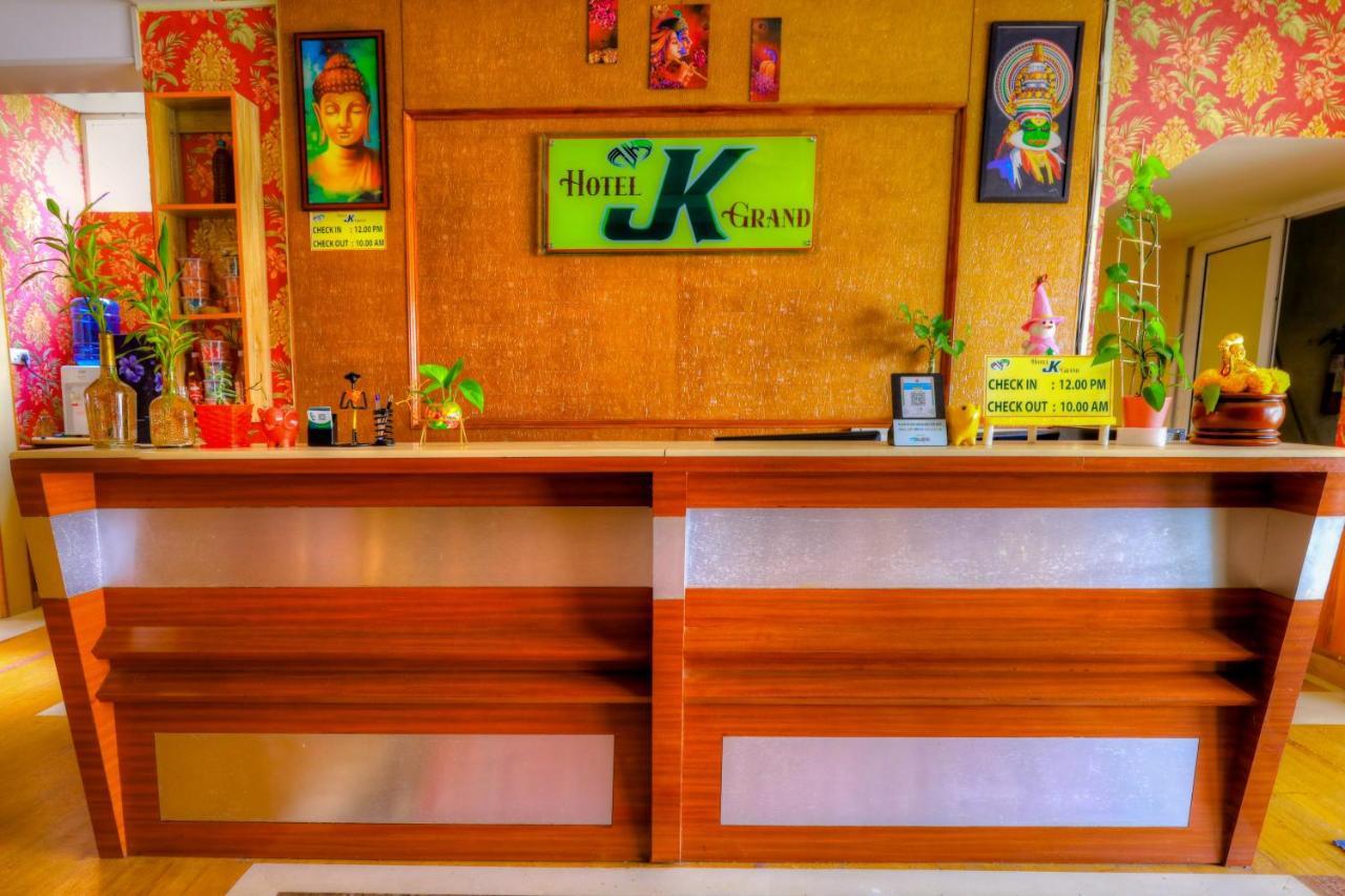 Hotel Jk Grand Єркауд Екстер'єр фото